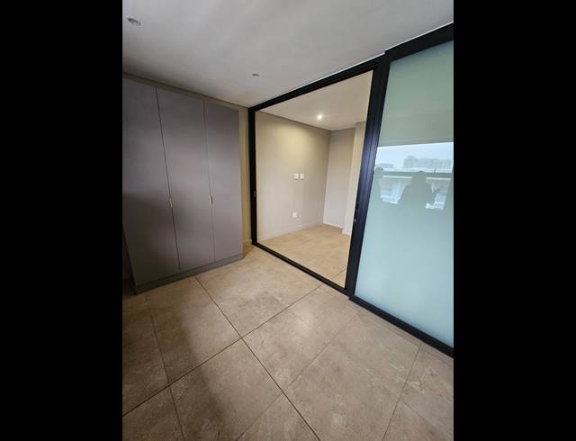1 BEDROOM APARTMENT FOR SALE IN SANDOWN